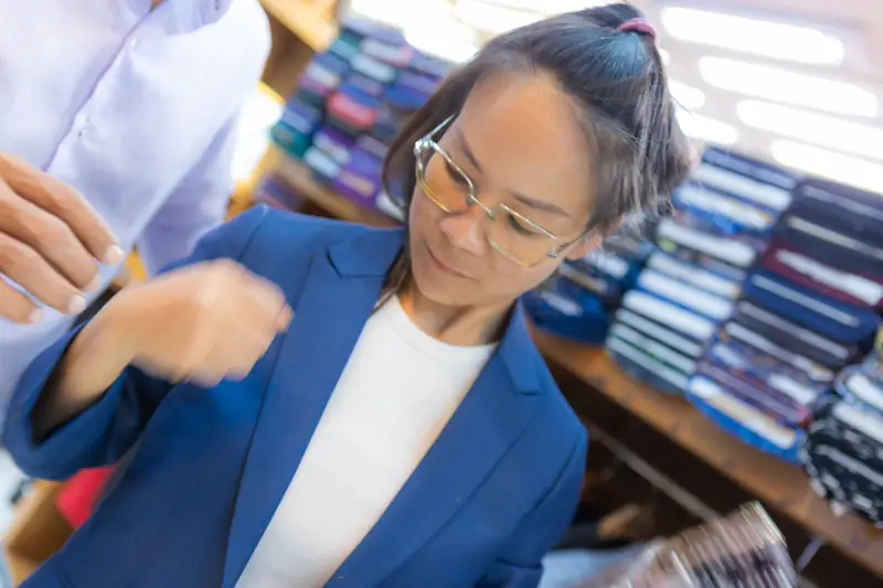 Bespoke consultation session at OTOP Shopping Paradise, Phuket tailor (Ref 9667)