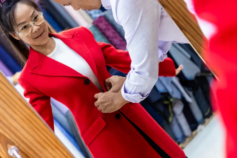 Three-fitting bespoke process at David Jone Fashion, Patong (Ref 9686)
