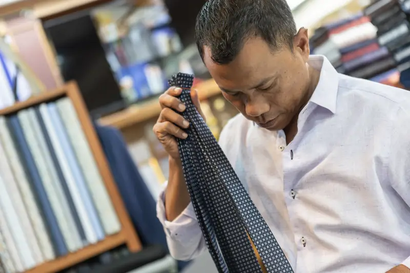 Custom jacket with pick-stitched lapel, Patong bespoke tailoring (Ref 9745)