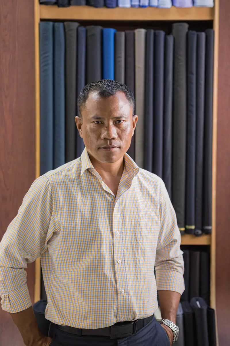 Mens bespoke jacket fitting in Patong, David Jone Fashion tailor (Ref 6436)