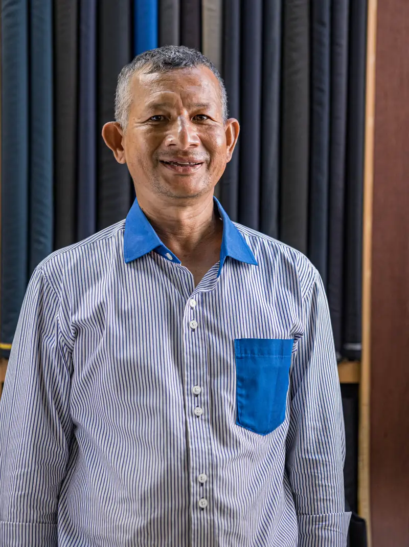 Mens bespoke jacket fitting in Patong, David Jone Fashion tailor (Ref 6447)