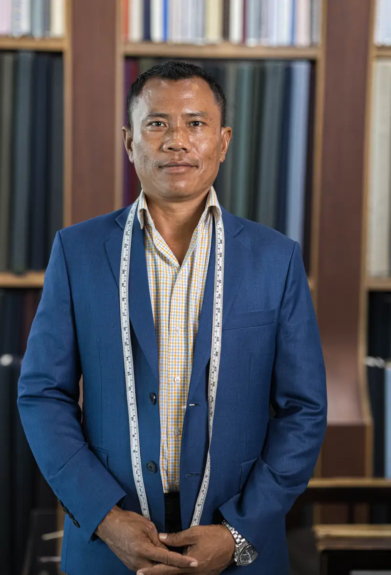 First fitting of a custom two-piece suit, Patong tailor (Ref 6486)